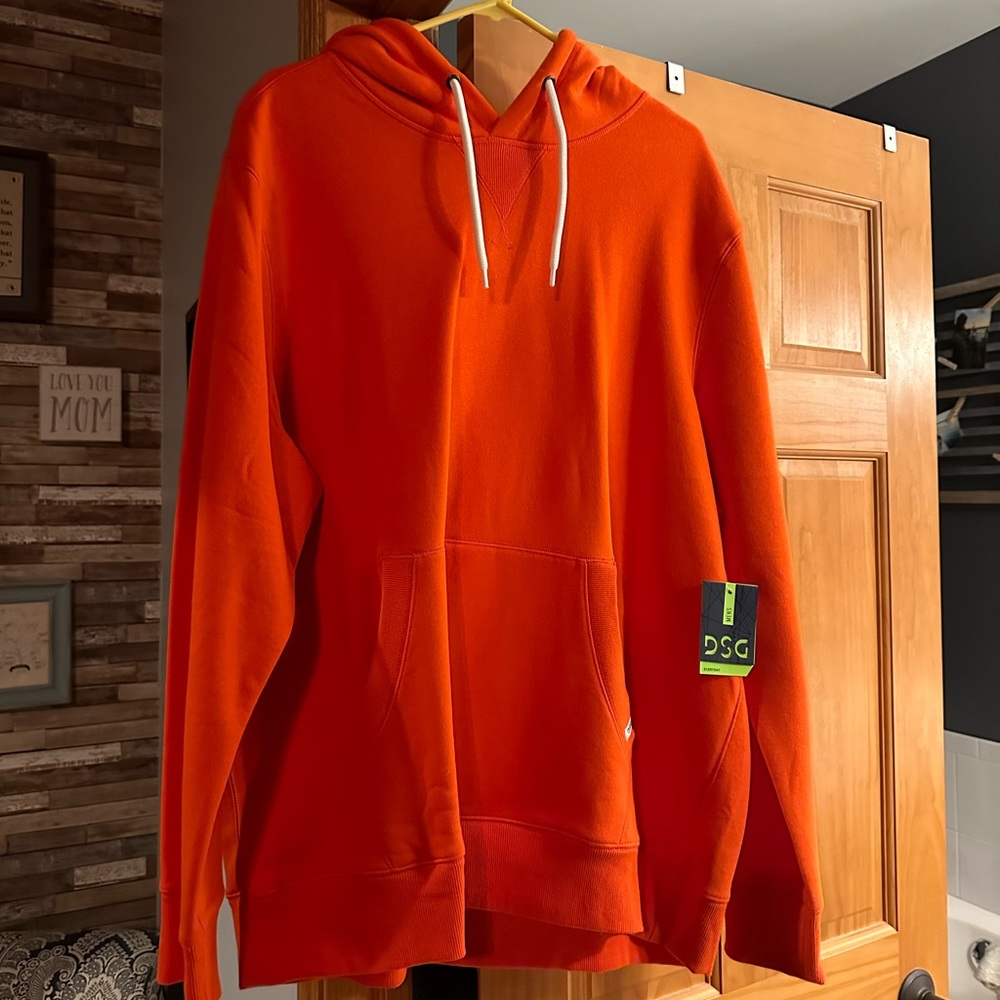 Men’s XXL orange hoodie-NEW